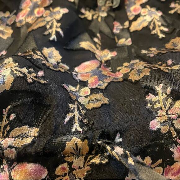 Rebecca Taylor blouse with velvet embossed accent - Picture 5 of 7